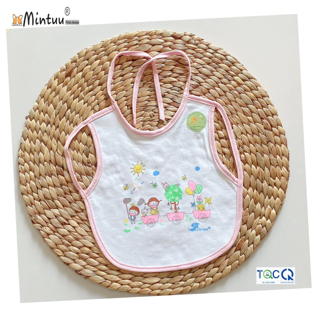 Yếm ăn dặm cho bé sơ sinh xỏ tay cột dây lót nilong, chất liệu vải 100% cotton, thương hiệu MINTUU