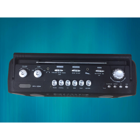 Radio Cassette BLACK&WHITE