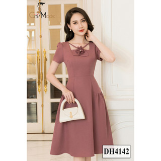 Đầm công sở CITI MODE FASHION thiết kế dáng xoè hồng cổ vuông cách điệu đính hoa DH4142