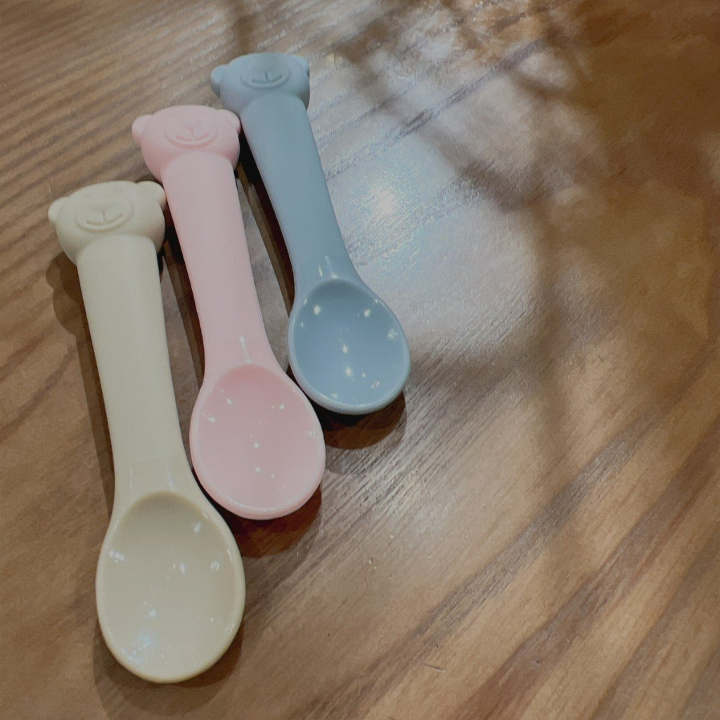 Thìa tập xúc, tập ăn dặm làm bằng silicon an toàn mềm cho bé