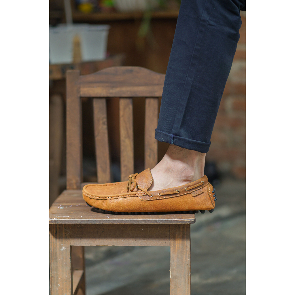 Giày lười nam MOCCASIN màu tan, giày da nam, giày boat công sở cổ điển thanh lịch thương hiệu TONKIN