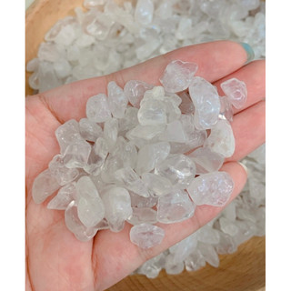 Vụn đá clear quartz giúp nâng cao tần số