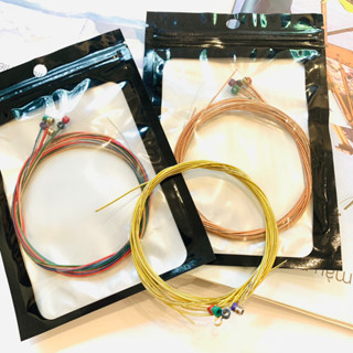 Bộ 6 dây đàn ghita Acoustic có đánh số dây màu vàng đồng,màu đỏ dồng,nhiều màu sắc