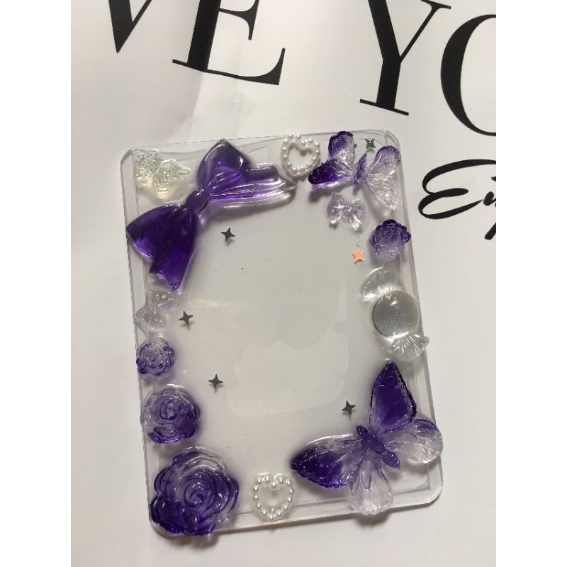 Toploader decor resin