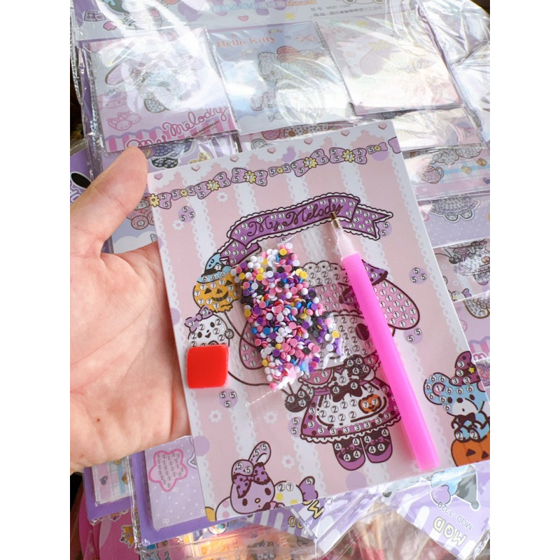 Sỉ vỉ 20 bộ tranh đính đá đáng yêu cho bé