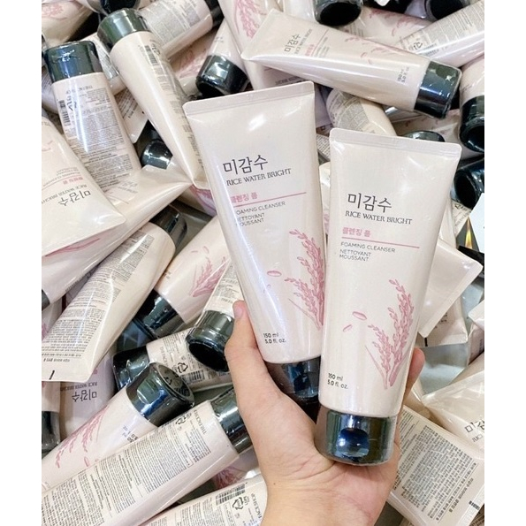 Sữa rửa mặt gạo The Face Shop Rice Water Bright Rice Bran Cleansing Foam TFS dưỡng ẩm sáng mịn da 150ml
