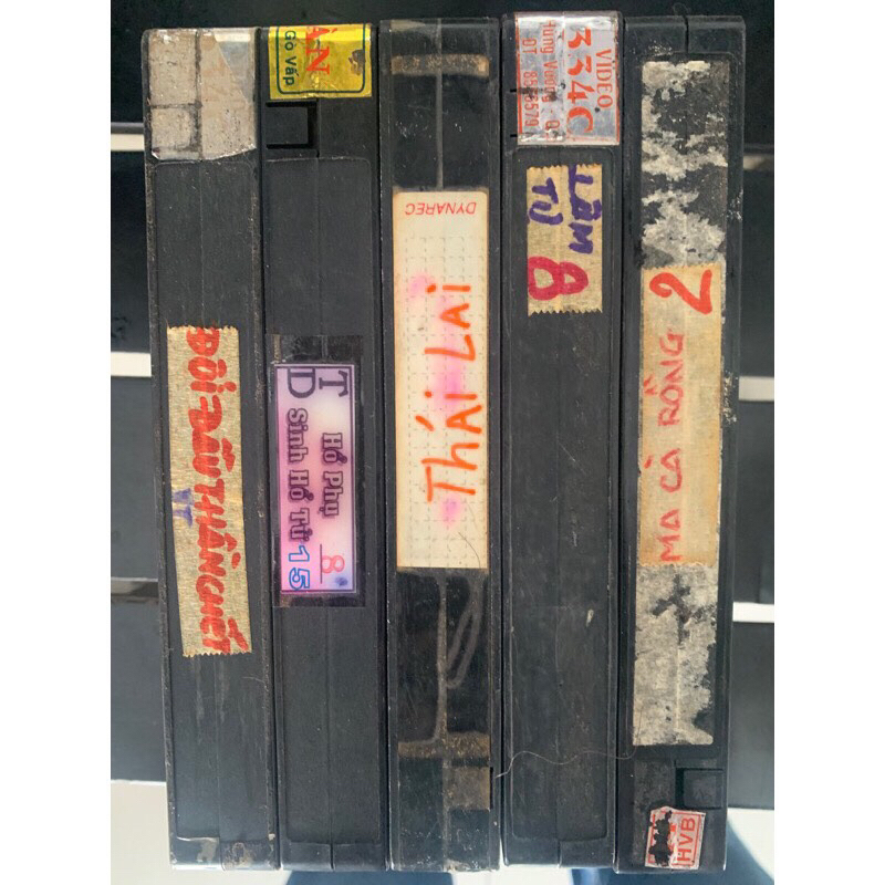 10 băng video VHS cũ đã qua sử dụng .băng phim, ca nhạc, quay hình ảnh gia đình..v.v