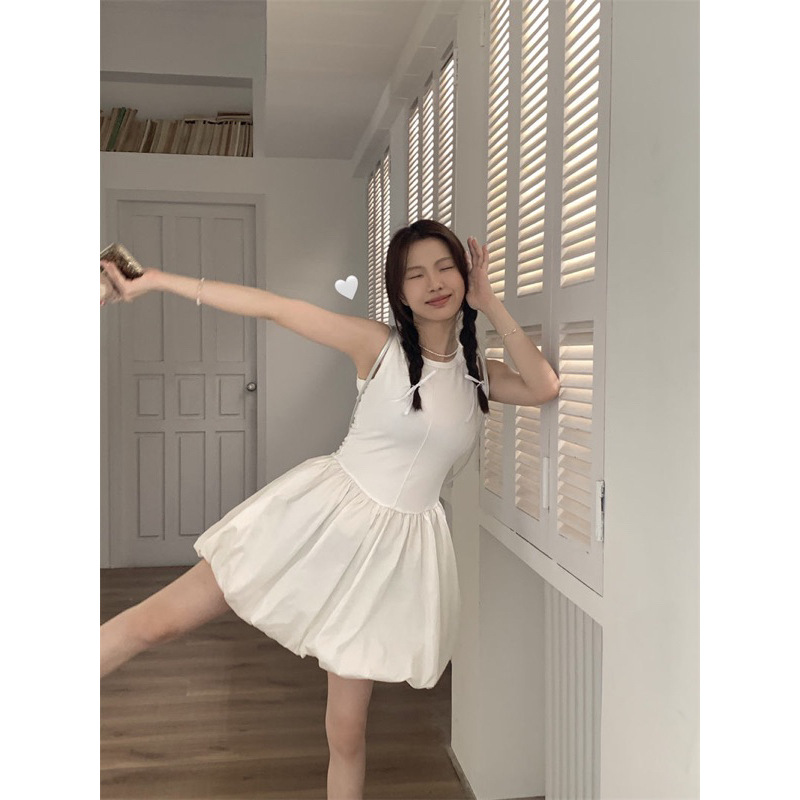 Váy xoè liền áo ba lỗ cực phồng trendy Có sẵn Đen M mặc siêu ôm người