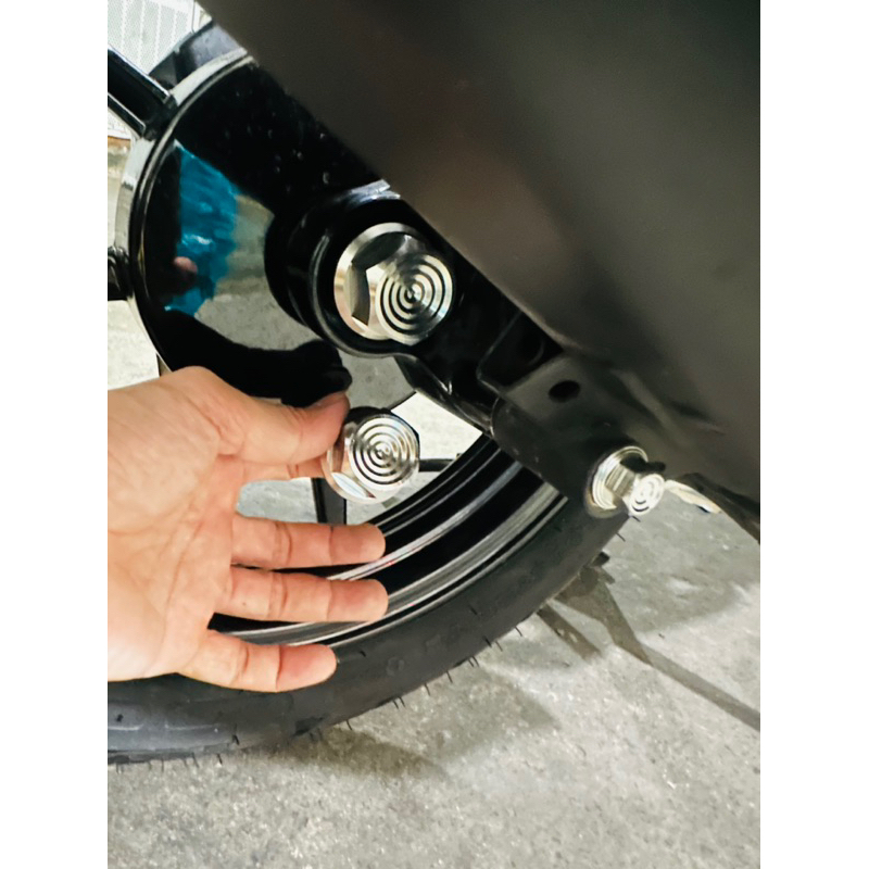 Tán bánh sau tay ga Titan Gr5 dành cho xe Honda , Vario , Ab , SH , Sh mode , Click