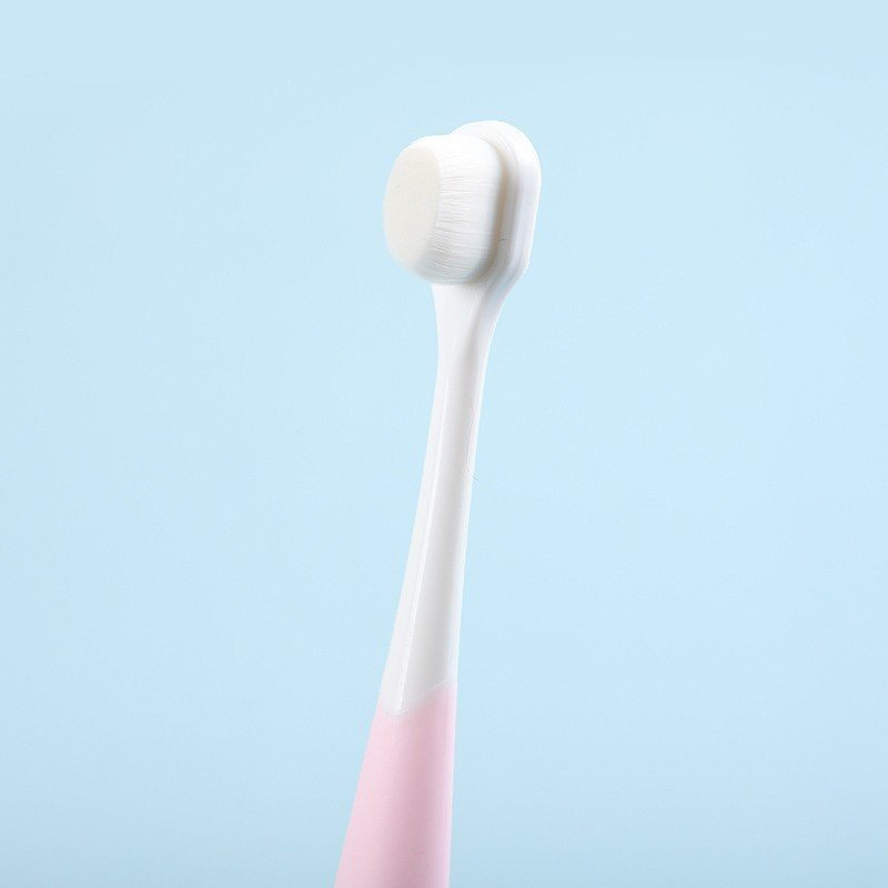 Bàn chải đánh răng cho bé lông siêu mềm mịn không làm tổn thương nướu bé - Hie en Store