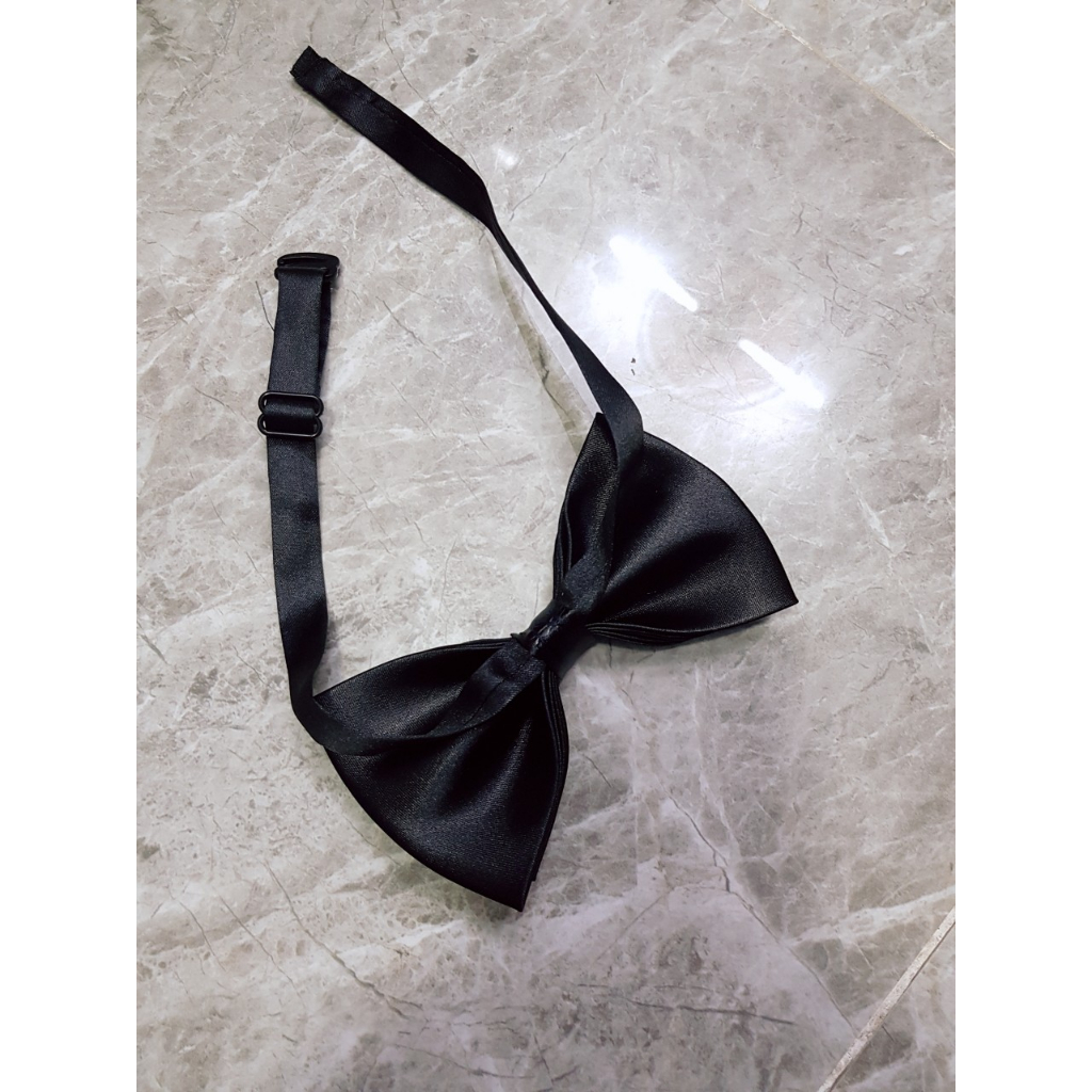 Bộ Vest Nam Màu Đen Form Ôm Body Chất Vải Mềm Mịn