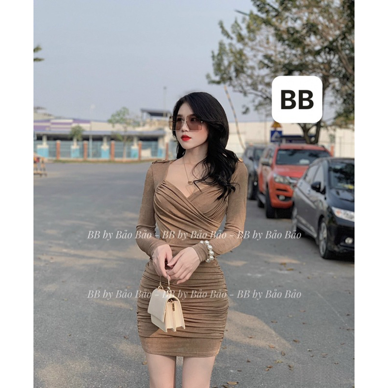 Đầm body nhũ phối khuy vai dạo phố siêu hách dáng