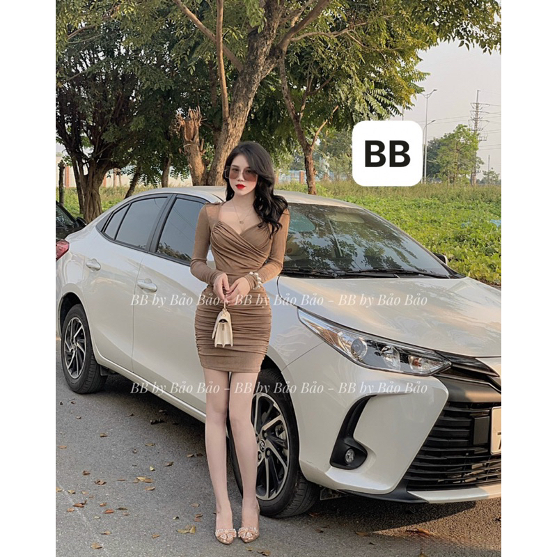 Đầm body nhũ phối khuy vai dạo phố siêu hách dáng