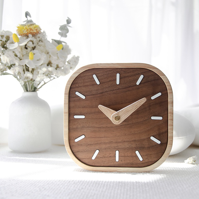 CÓ SẴN Đồng hồ gỗ để bàn, treo tường style Bắc Âu thương hiệu AKKARIA