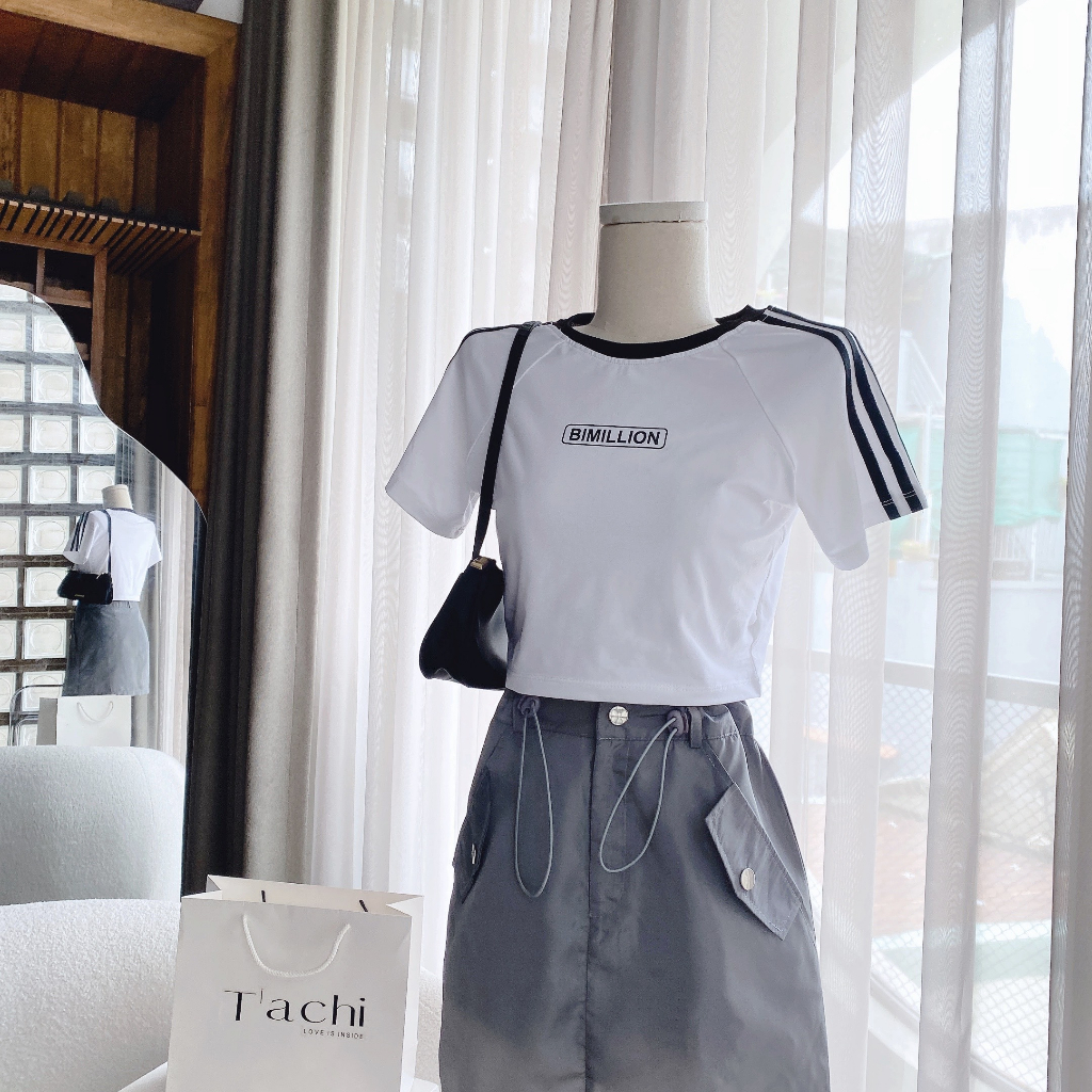 SET ÁO CROPTOP TRẮNG VIỀN ĐEN + CHÂN VÁY XÁM RÚT DÂY