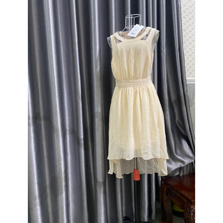 đầm (veromoda,Qc)lỗi nhiều rách,dơ ,màu