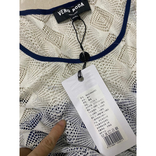đầm (veromoda,Qc)lỗi nhiều rách,dơ ,màu