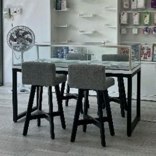 Ghế bar gỗ mặt nệm