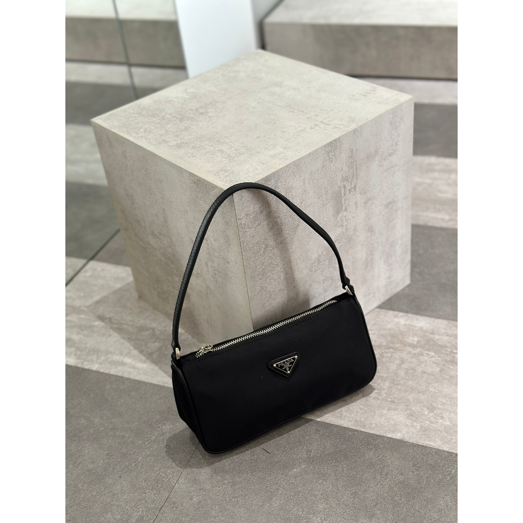 TÚI PRADA POCHETTE SZ23