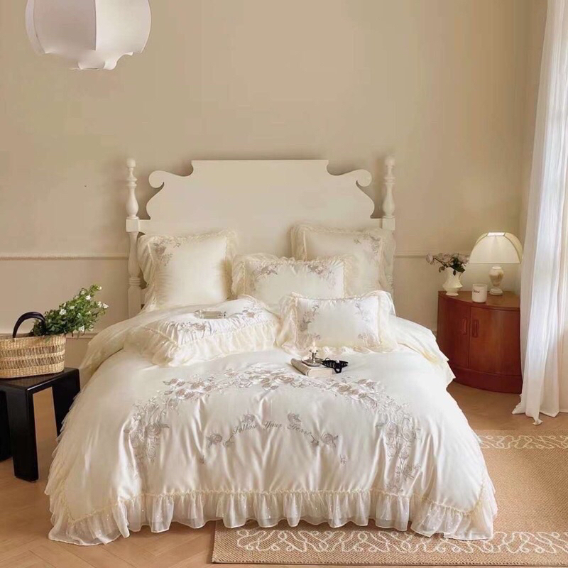 Chăn ga gối lụa 100s thêu hoa hồng tiểu thư