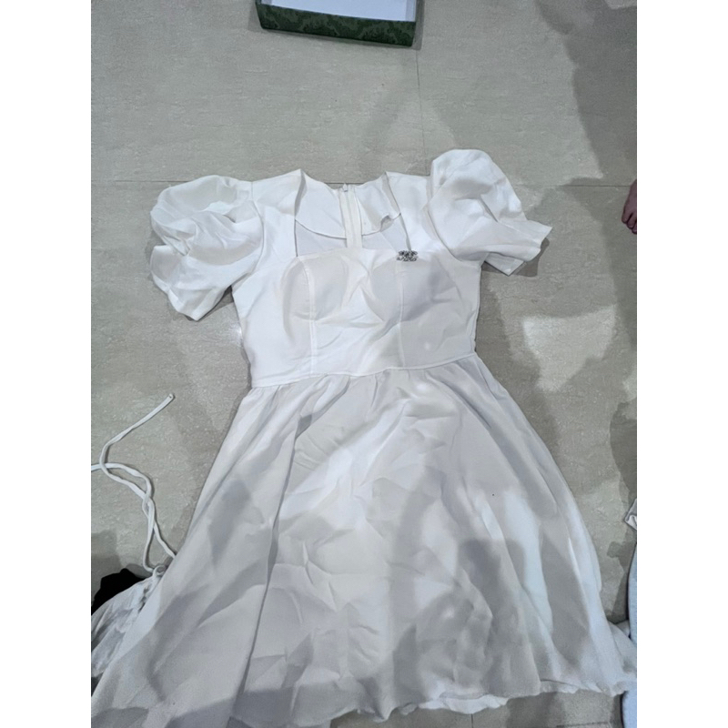 Thanh lí quần áo