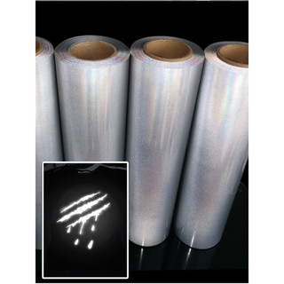 Decal bạc ép nhiệt lên áo, đế dính nhẹ, lột được chi tiết nhỏ , lẻ 0.6M*1M