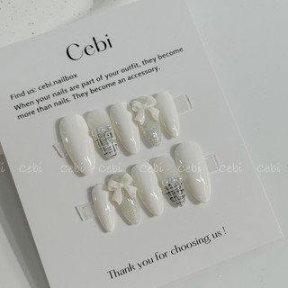 Nailbox thiết kế màu trắng c001 đính nơ kẻ dạ cebi.nailbox