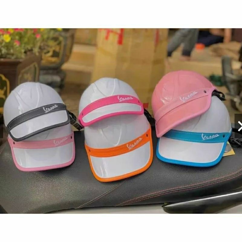 《 HCM 》Mũ /Nón bảo hiểm lưỡi trai vespa cao cấp người lớn khoét sau cột tóc loại 1 dày dặn
