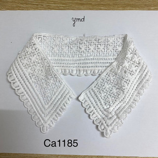 Cổ áo ren + lá cổ đức đen trắng