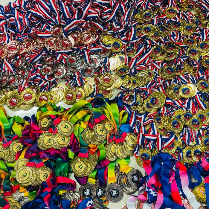 HUY CHƯƠNG BÓNG ĐÁ GIÁ RẺ - MIỄN PHÍ THIẾT KẾ THEO YÊU CẦU