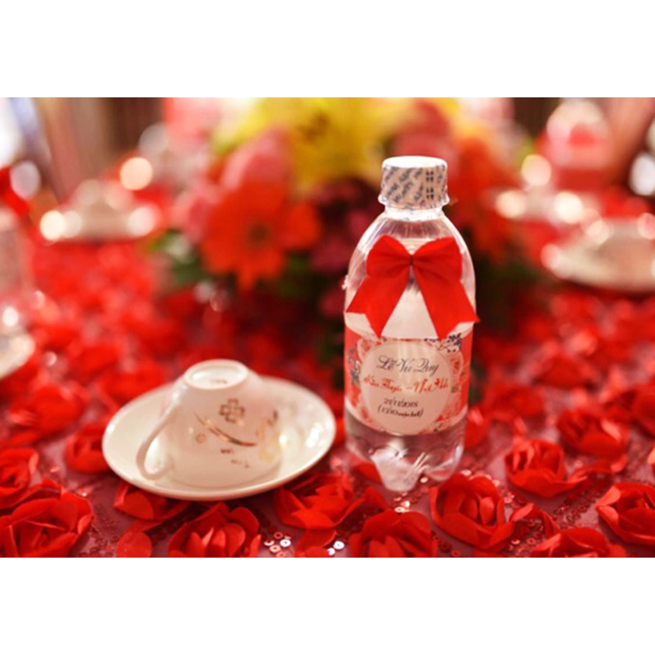 Tem nhãn chai nước suối trang trí đám cưới, có keo dán sẵn, thiết kế theo yêu cầu