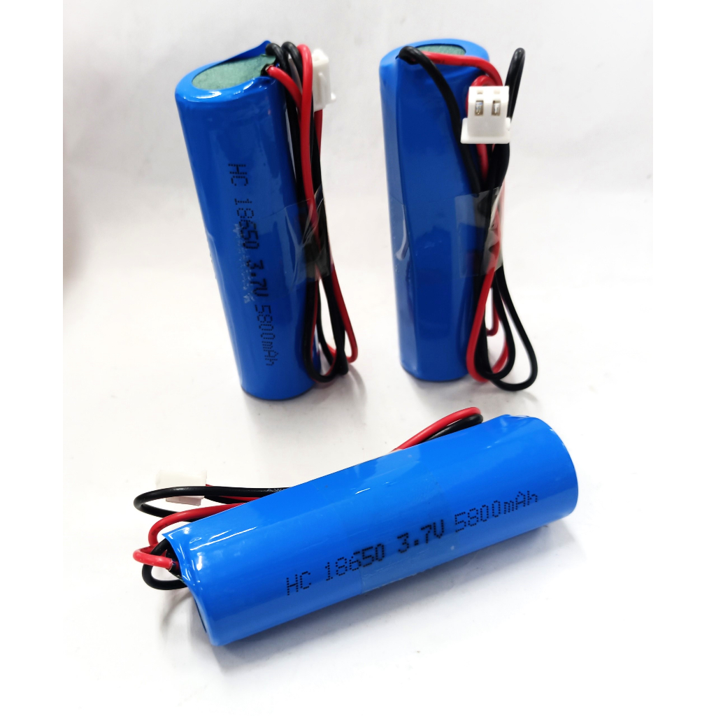Pin sạc 18650  5800mAh  dây rắc cắm