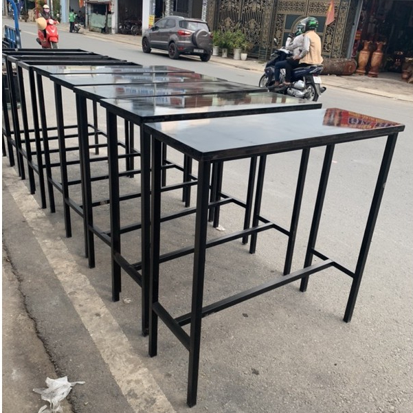 Bàn ghế cao ngồi quầy bar - thu ngân - ban công, chiều cao 75cm màu nâu đỏ mới 💯