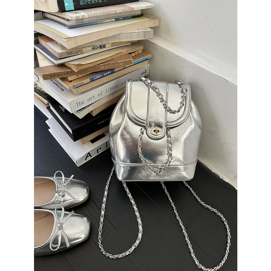 Ba lô da sáp dày dây rút da phối xích màu đen phong cách Hàn Quốc 10052301