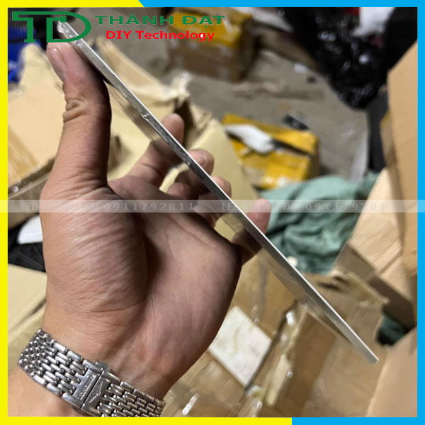 Pin năng lượng mặt trời 5v 2w 18*13.5cm