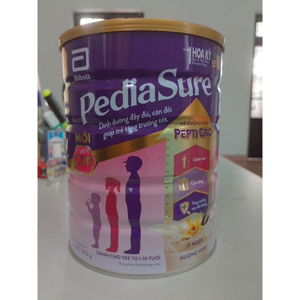 Combo 3 hoặc 4 lon sữa Pediasure 1,6 kg
