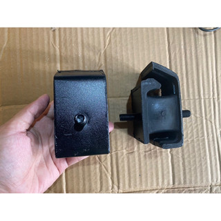chân máy  xe suzuki 7 chỗ/ suzuki van/ suzuki 500kg /giá 1 cái