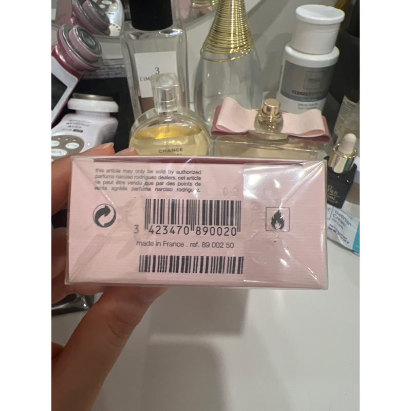 Nước hoa Narciso đen