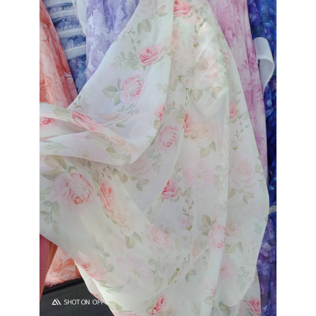 Vải voan tơ hoa màu hông xiêu xinh