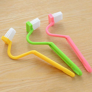 Quà tặng bàn chải cọ bô cho bé