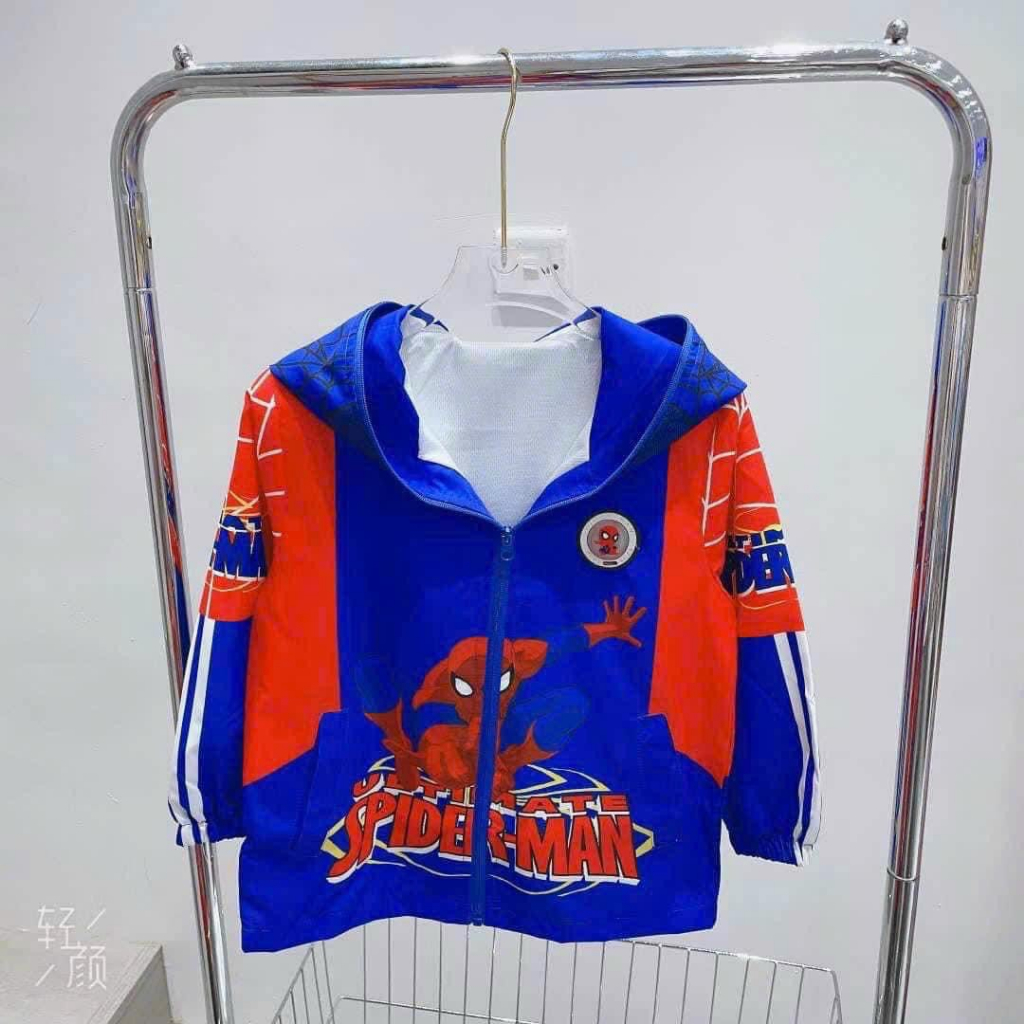 Áo khoác gió siêu nhân có đèn và mũ kín đầu có mắt kính hàng QC cho bé - A334