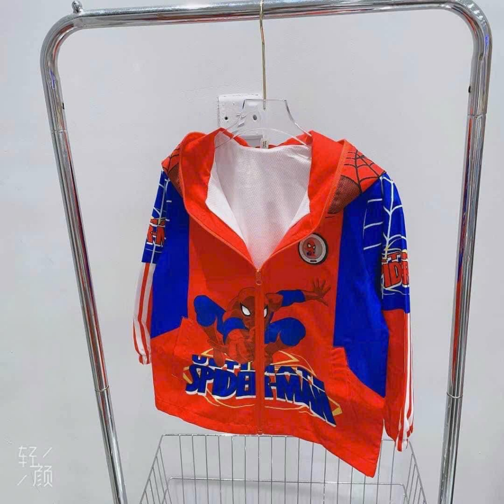 Áo khoác gió siêu nhân có đèn và mũ kín đầu có mắt kính hàng QC cho bé - A334