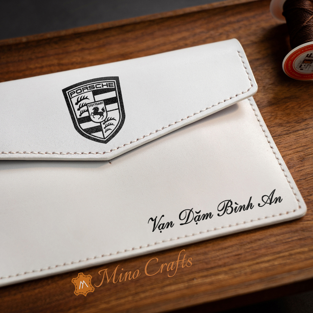 Bao Da Đăng Kiểm Đựng Giấy Tờ Xe Được Chế Tác Bằng Da Thật - Khắc Tên Logo Porsche