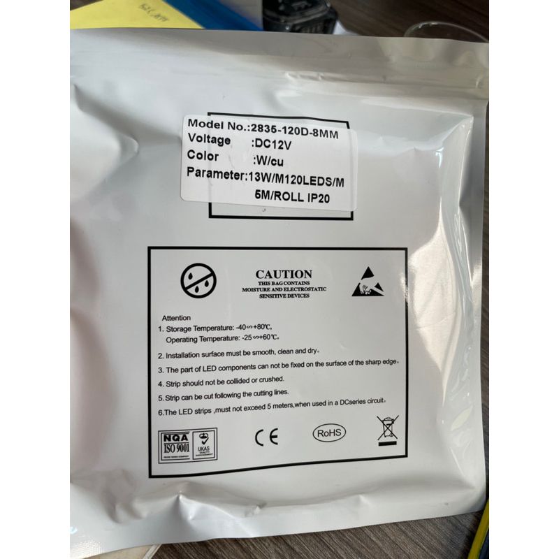 Led cuộn 5m 12v 2835 đấu led