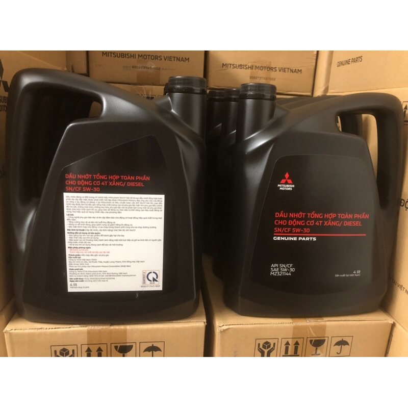 Nhớt 5w30 chính hãng Mitsubishi