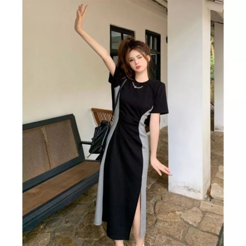 Đầm Thun Bigsize Dáng Dài Xẻ Tà Viền Xám Đậm Phối Phụ Kiện