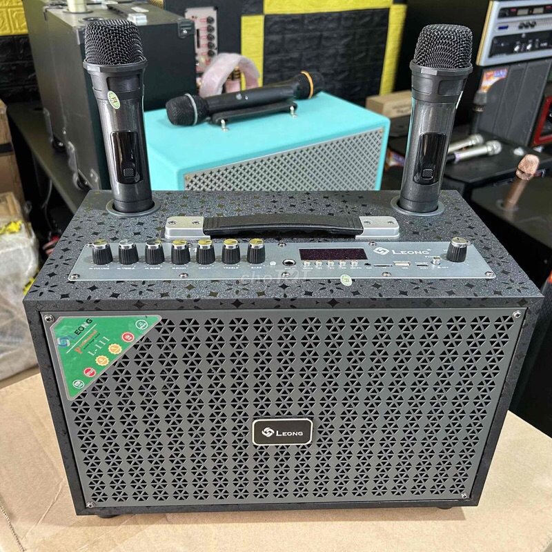 Loa Kéo Karaoke Xách Tay Di Động,Âm Thanh Chuẩn.Tặng Kèm 2 Micro Không Dây