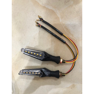 Đôi xi nhan xe điện Xmen có 2 loại Led 2 mặt và loại thường