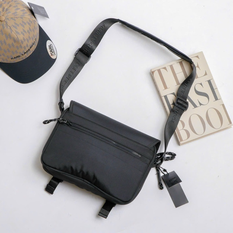 Túi Karl đeo chéo nam