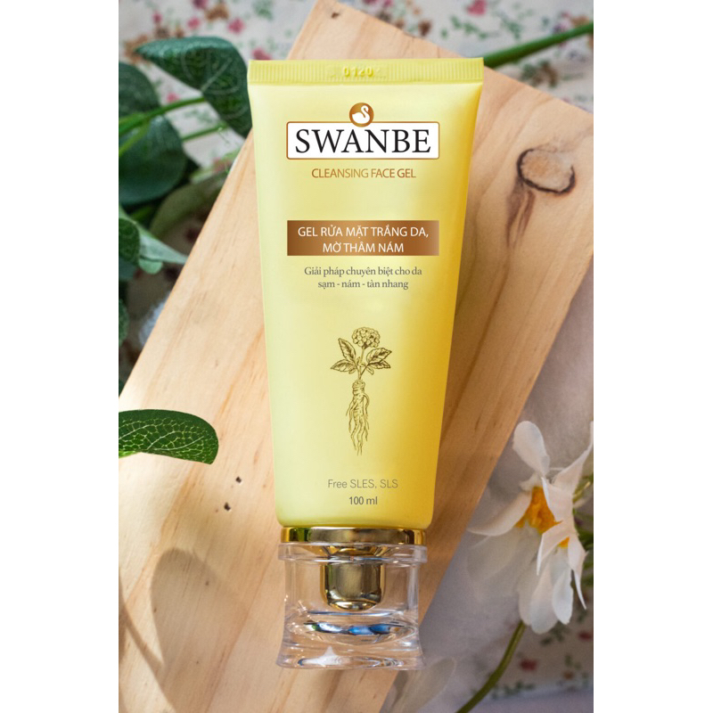 Sữa rửa mặt trắng da mờ thâm nám SWANBE